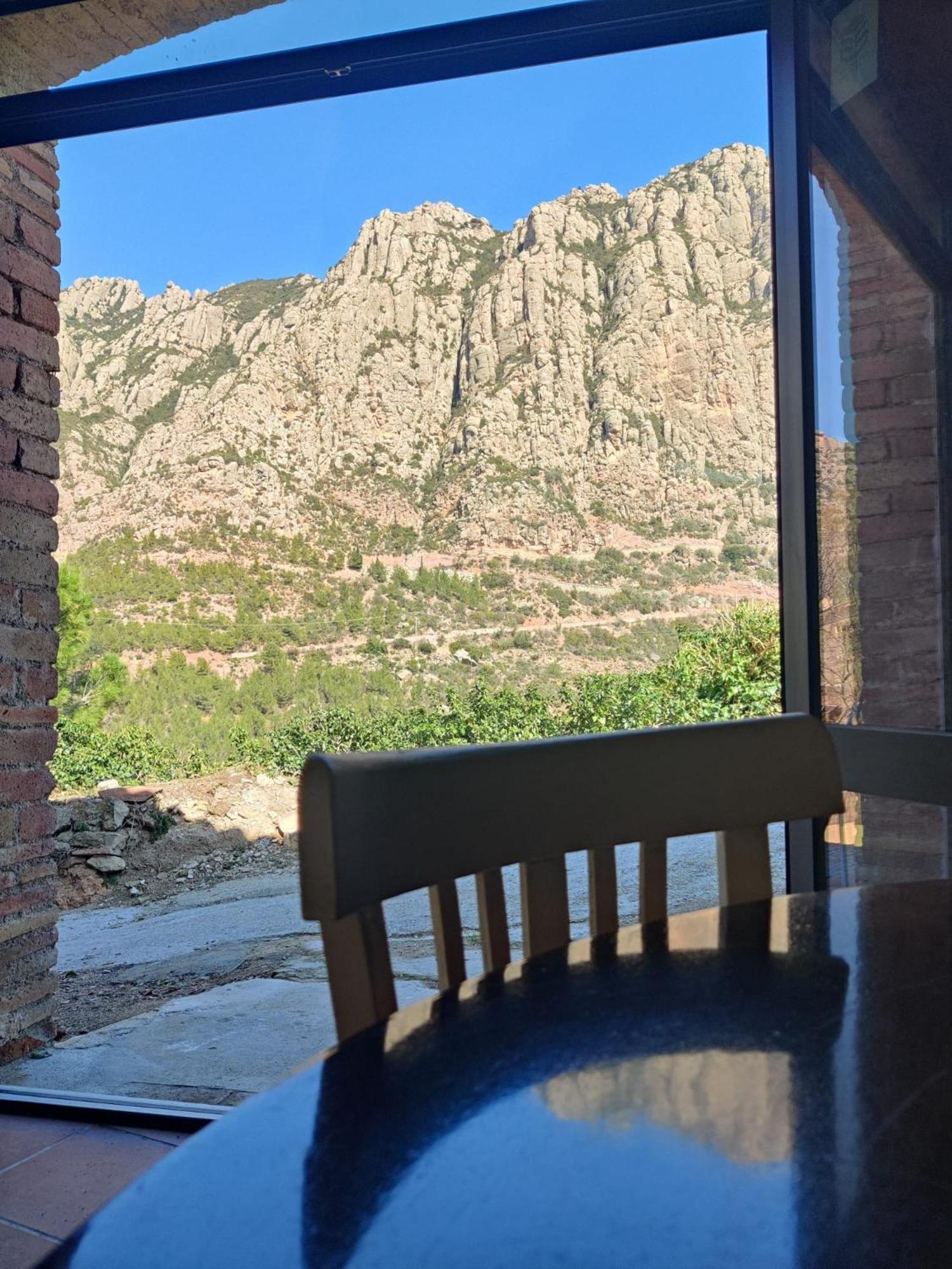 Cal Simon- Casa A Montserrat Кольбато Экстерьер фото
